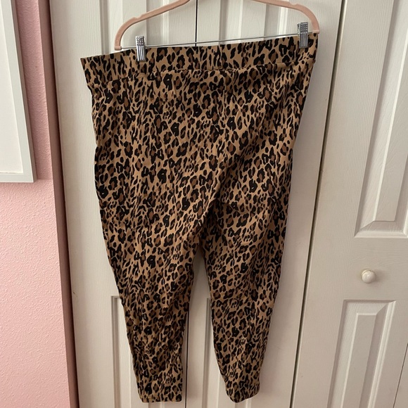 Torrid Plus Size Leopard Print Leggings - Picture 2 of 3